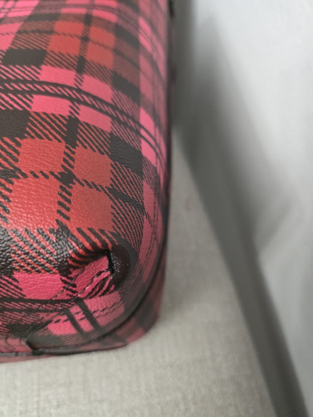 EUC Coach Reversible City Tote Bag – Burgundy & Pink Plaid - Picture 8 of 16